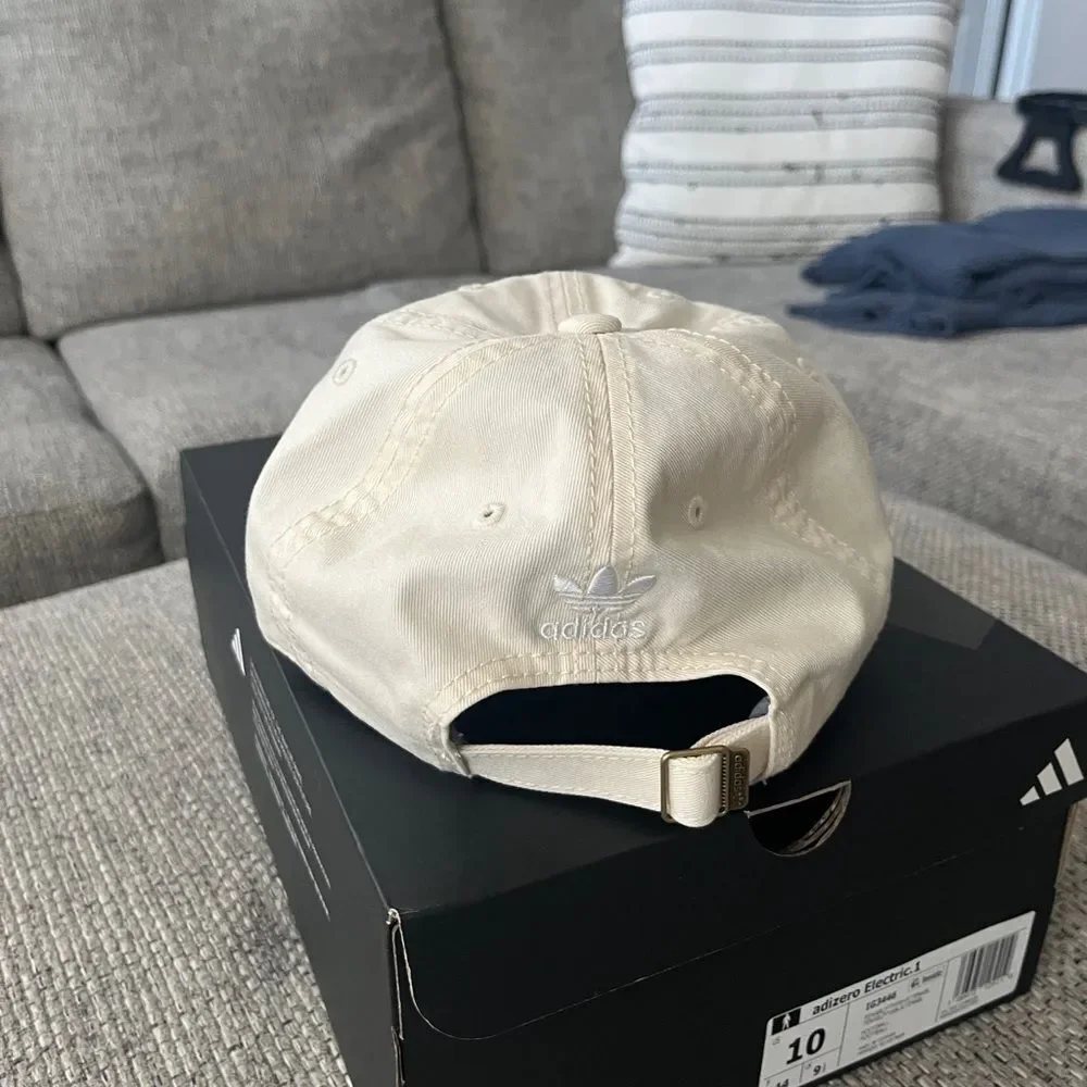 Women’s Adidas Hat - Picture 3 of 5